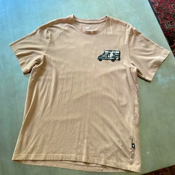 Nike Men’s Nike Sportswear Moving Company Graphic Tee - Tan M - Picture 3 of 14